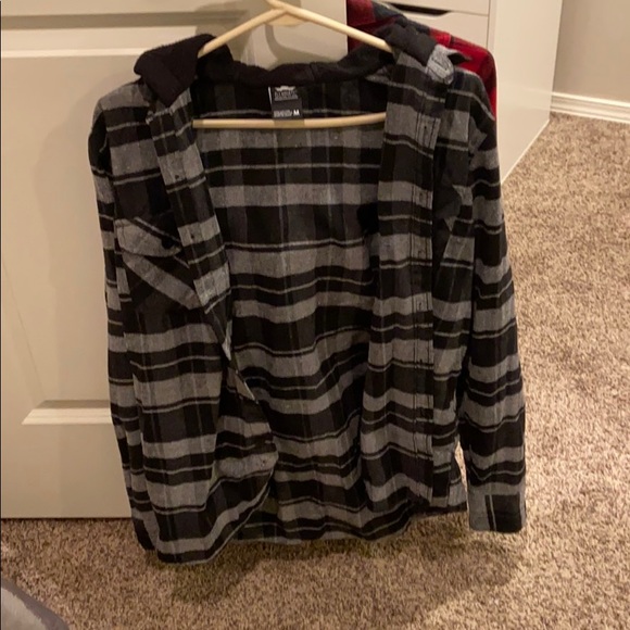Hooded flannel! - Picture 1 of 3